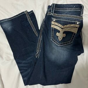Rock Revival capris sorrel woven details